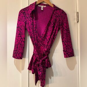 Diane Von Furstenberg Fuchsia and Black Patterned Wrap Top